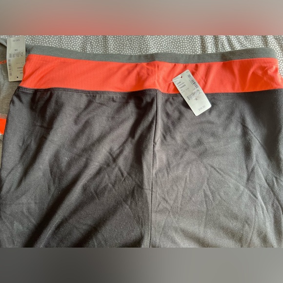 NWT Addition Elle combo work out set - tank top (3X) and leggings (1X) - Picture 4 of 11